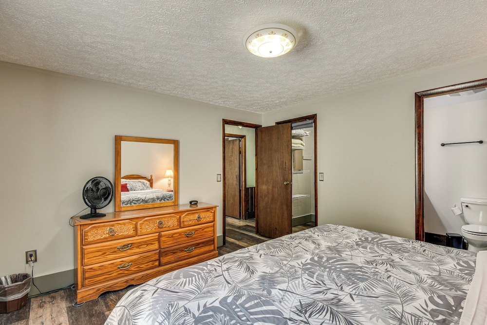 Tee Off in the Mtns: Sky Valley Condo w/ View!
