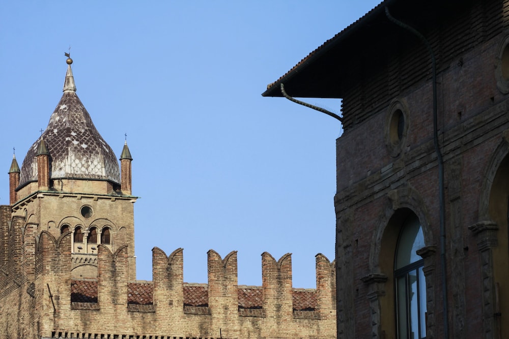 Casa Isolani Piazza Maggiore
