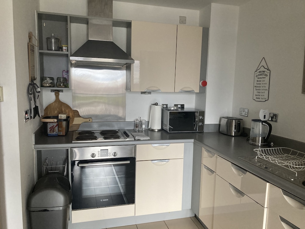 Lovely City Break at the Lux City 1bed Apartment view 5