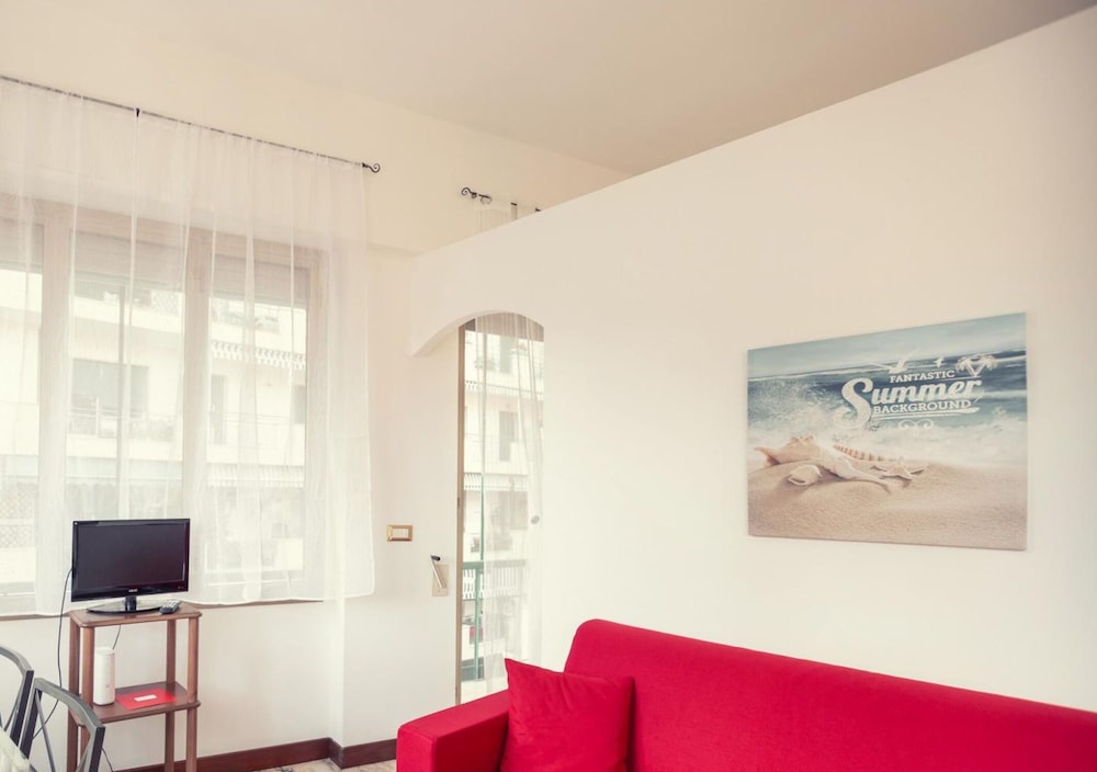 Sanremo Central Nest by Wonderful Italy view 2