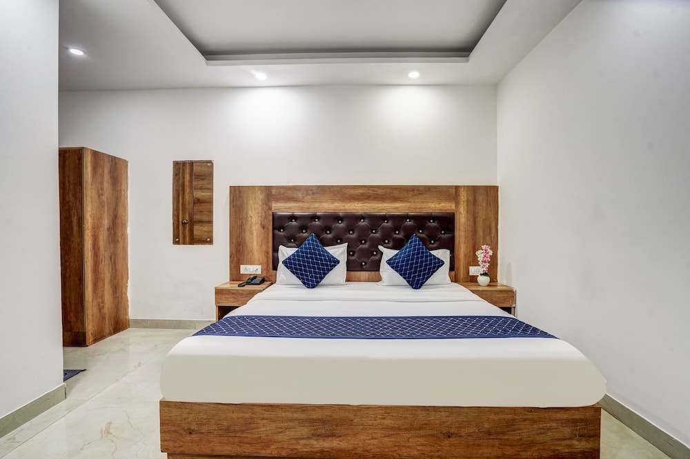 Hotel City Lite Near Delhi Airport