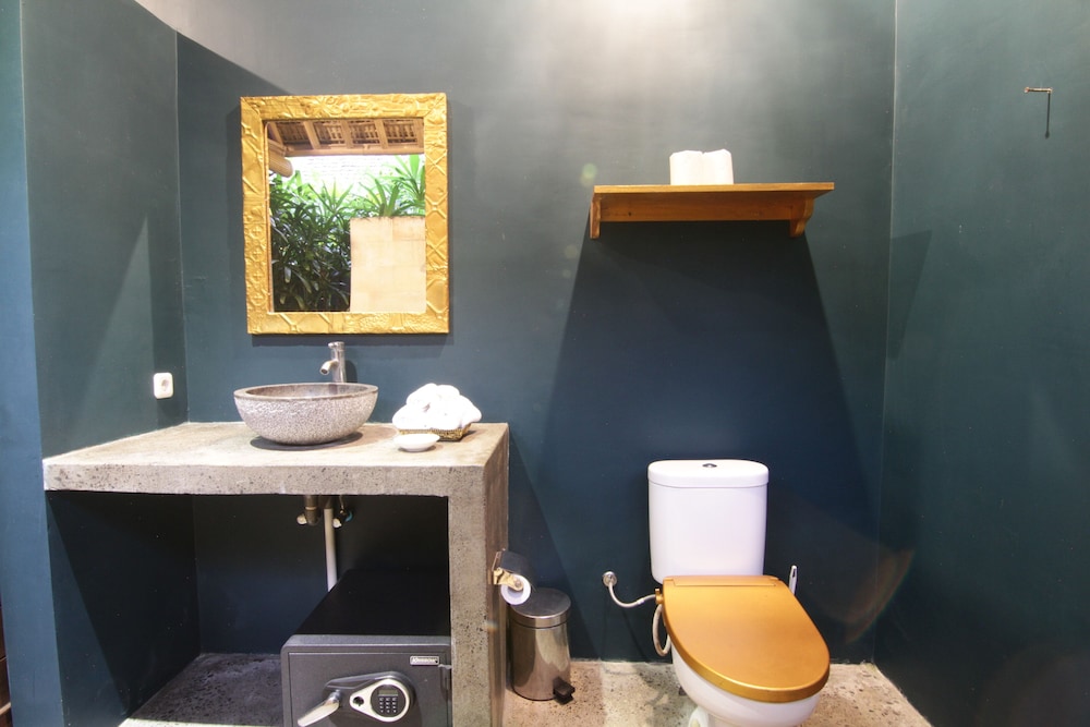Joyously Raw Villas