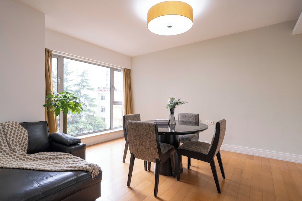 Tyms 3BR 2BA Apartment in Xujiahui