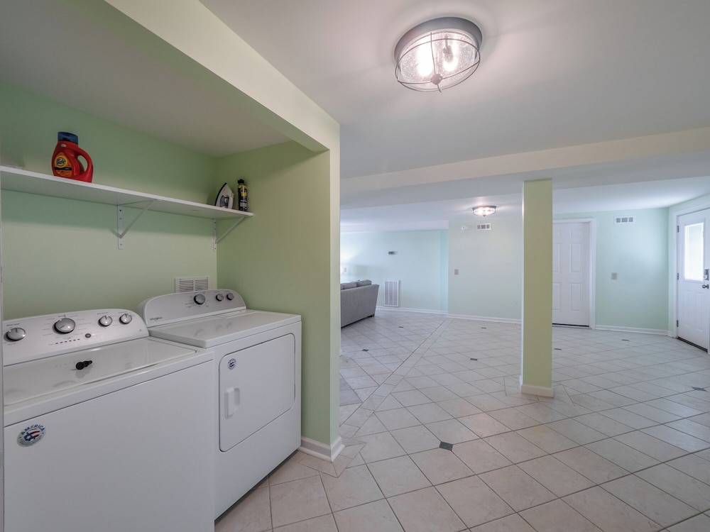 Bear's Den by Topsail Realty
