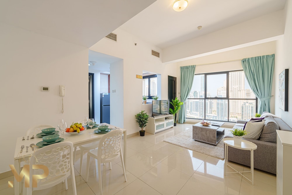 Marco Polo - Stunning 1 BR With Full Marina View Huge Balcony