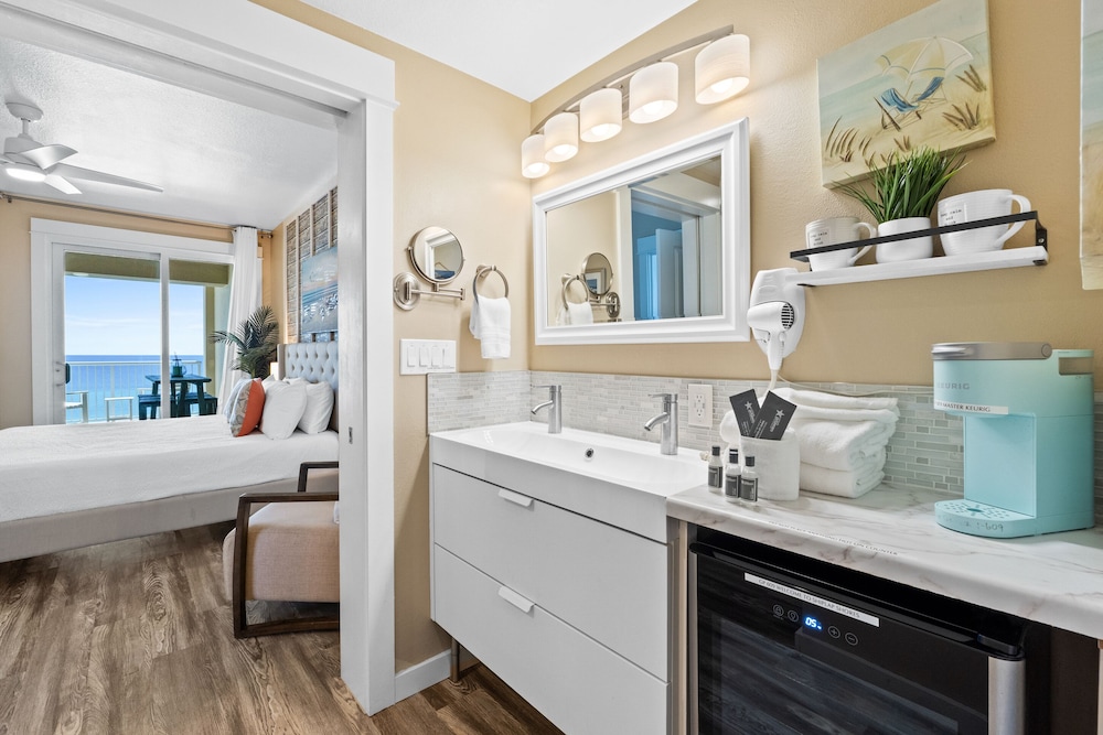 Grand Panama Beach Resort by Panhandle Getaways