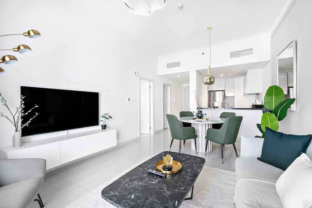 Silkhaus Beach Walking Distance Dubai Marina