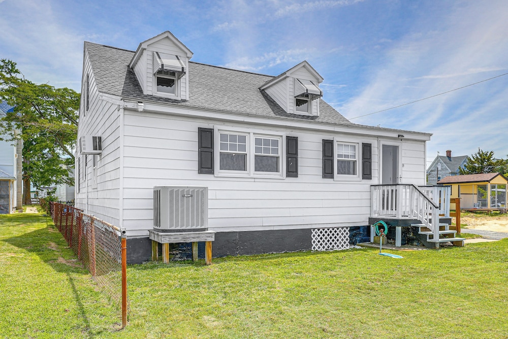 Walkable Beach Retreat on Chesapeake Bay!