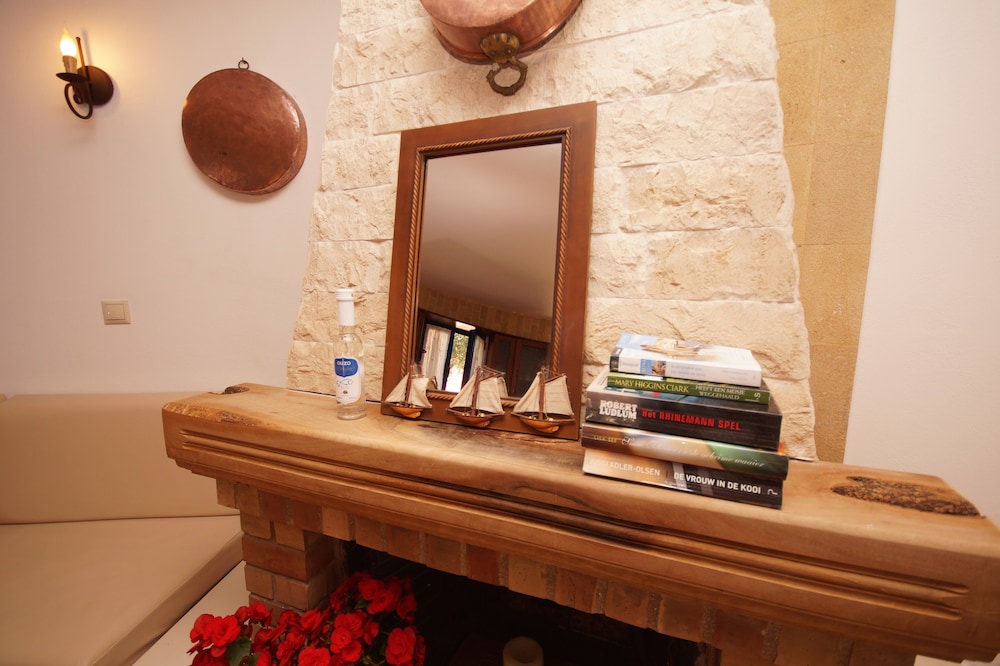 Mathraki Resort