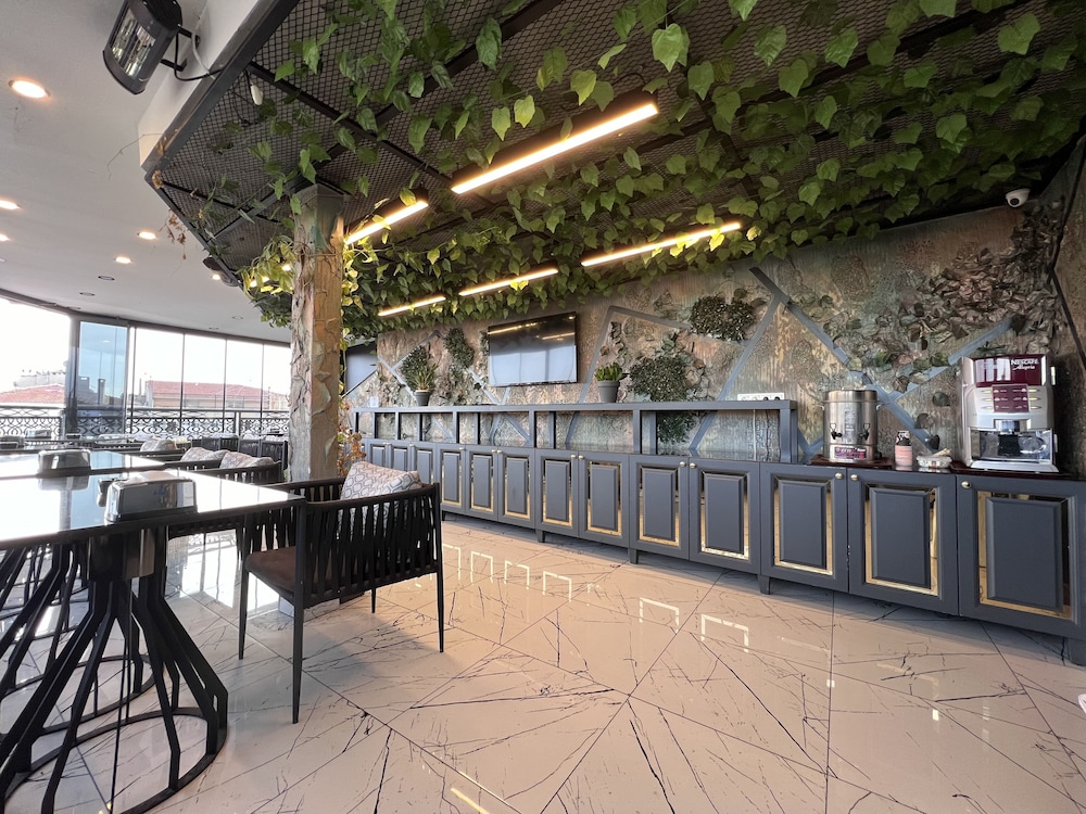 White Corner Otel - Image 37