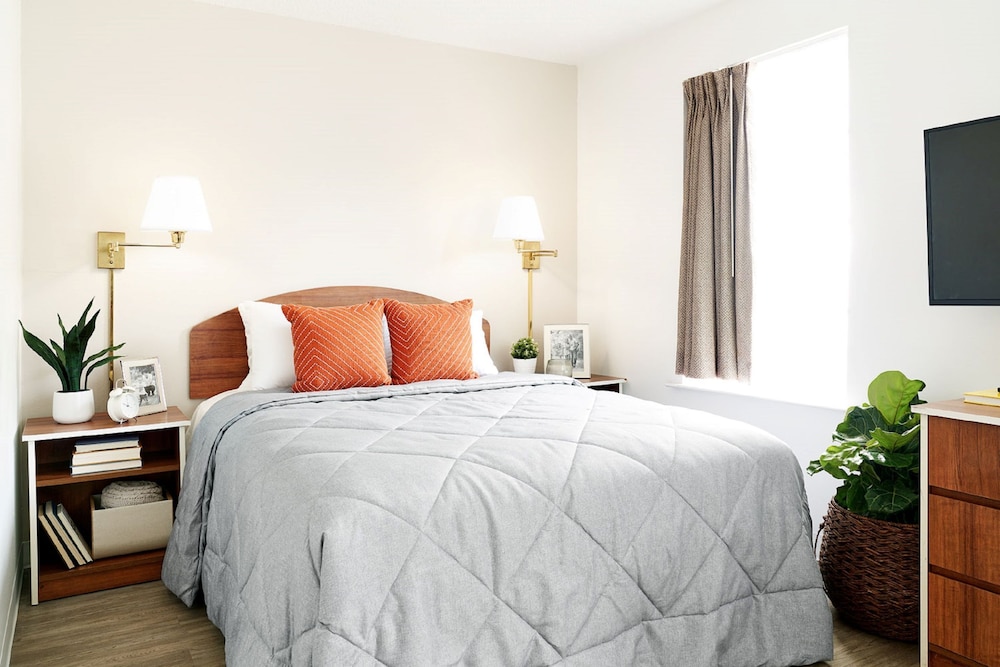 InTown Suites Extended Stay Auburn AL - Auburn University view 2
