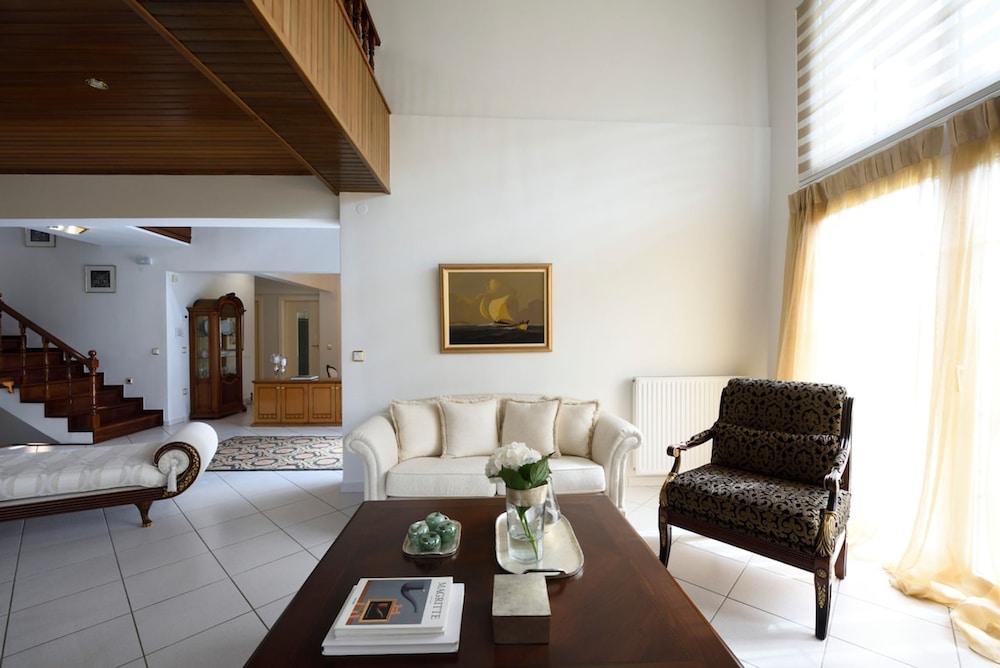 Escape Villa in Melissochori