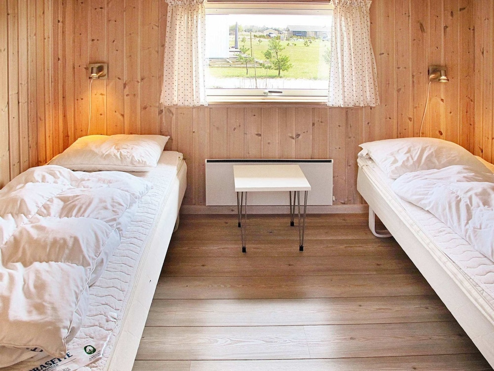Tranquil Holiday Home in Væggerløse near Sea view 4