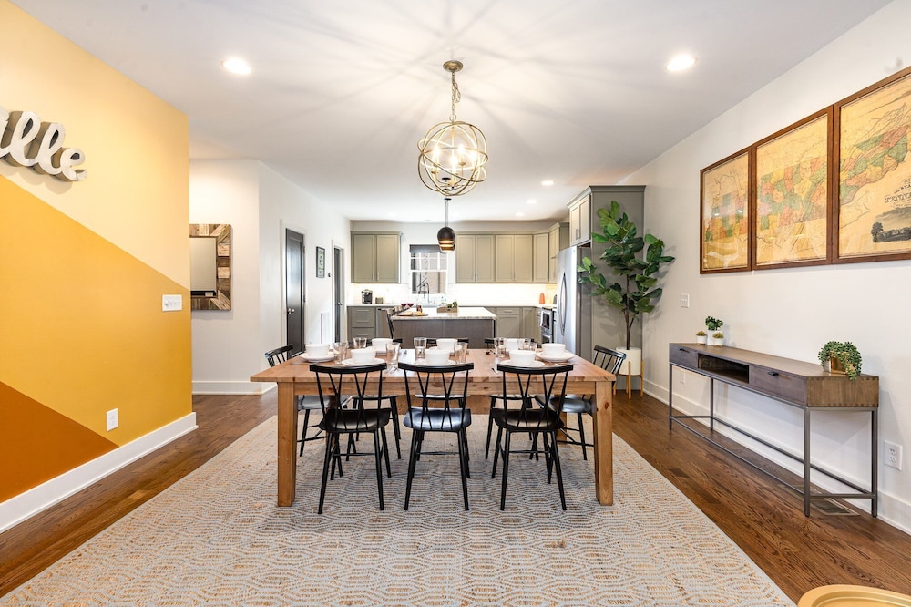 Nashville Comfort-mins to Broadway-12th S District