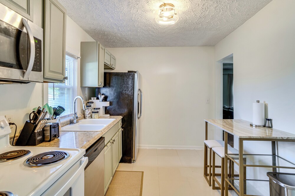 7 Mi to Broadway: Cozy, Quiet Whites Creek Retreat