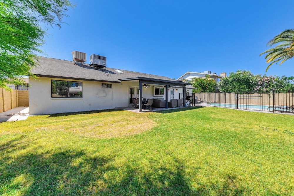 Spacious Desert Oasis in Mesa w/ Private Pool!