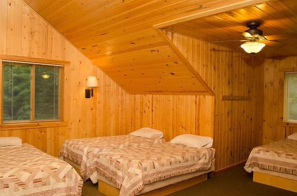 Woodland Beach Resort