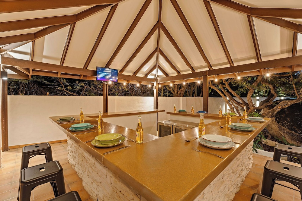 Villa Casibari Aruba Retreat Location