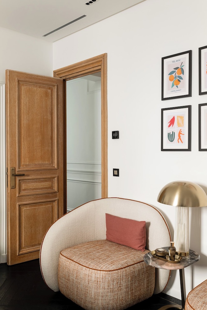 HIGHSTAY - Luxury Serviced Villa - Poincaré