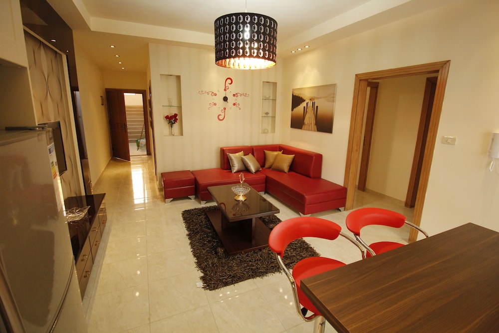 Aqarco Shmaisani Apartment