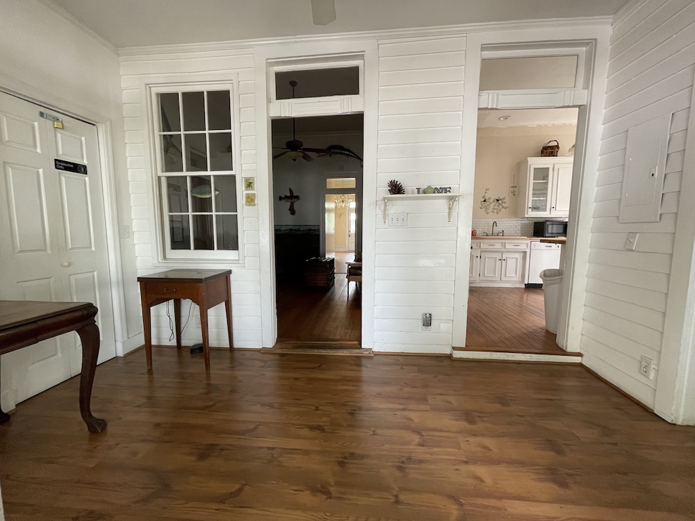 Carriage Lane Inn