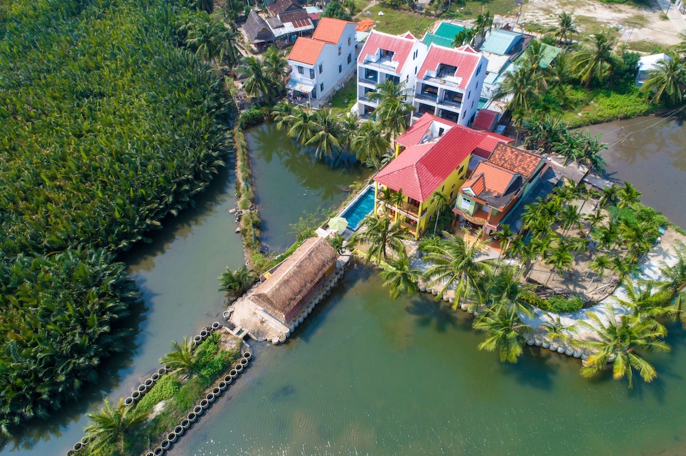 Lakeview Villa Homestay Hoi An