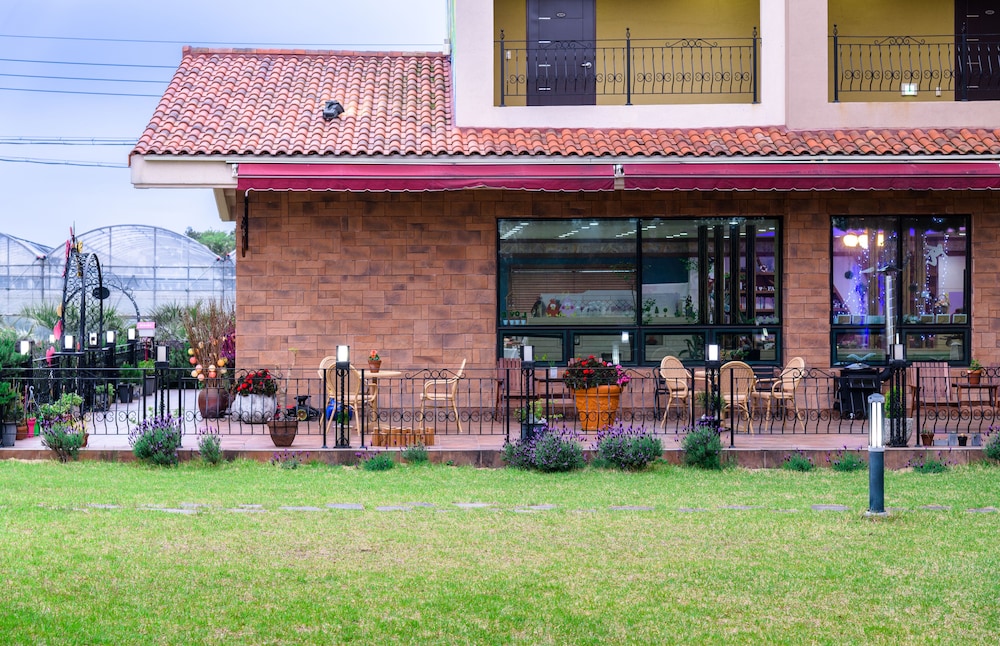 Famille Spa Resort