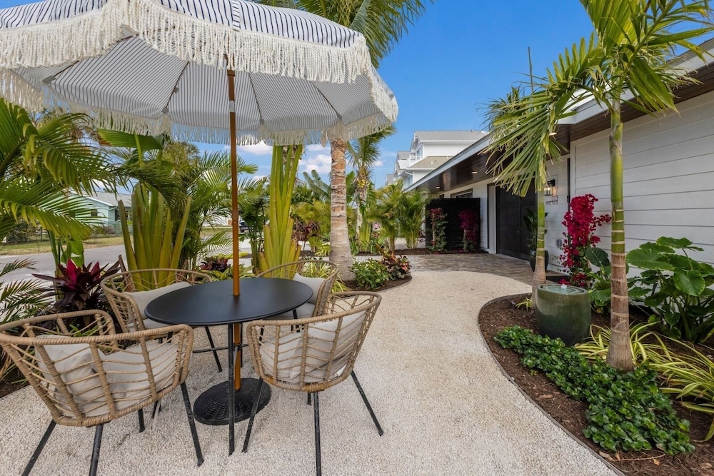 83rd St Villas West 2 Bedroom Villa