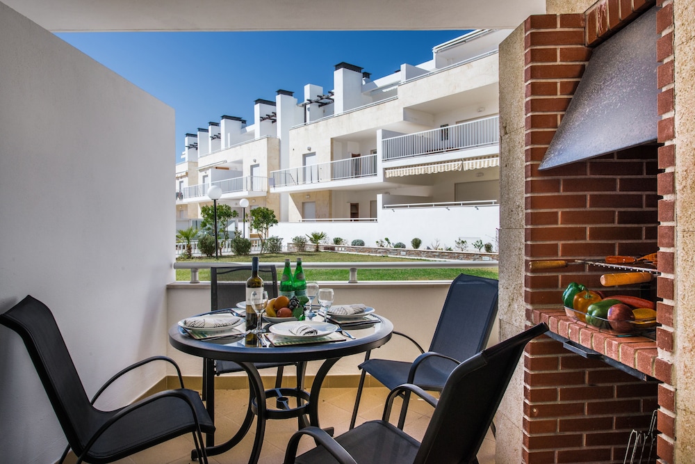 Santa Luzia Residence by MarsAlgarve