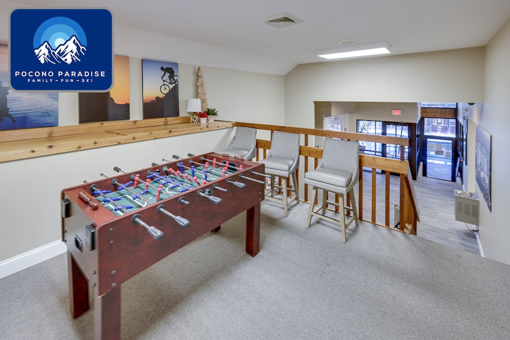 Pocono Paradise Ultimate Camelback Getaway 4 Bedroom Townhouse