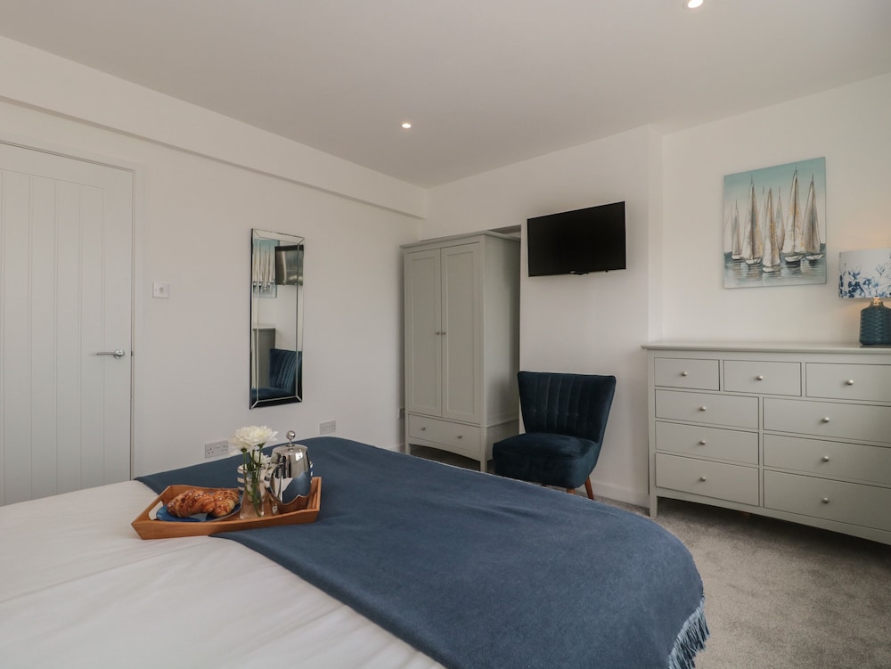 Quay Cottage - Sea View