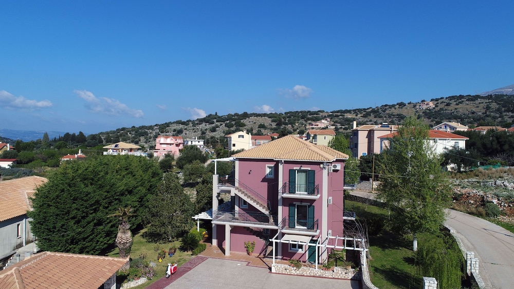 Dina Apartments