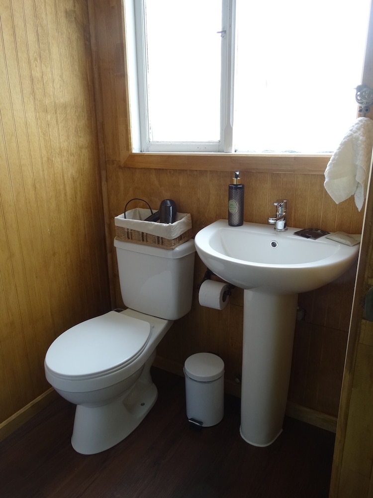 Hostal Lago Cóndor Patagonia