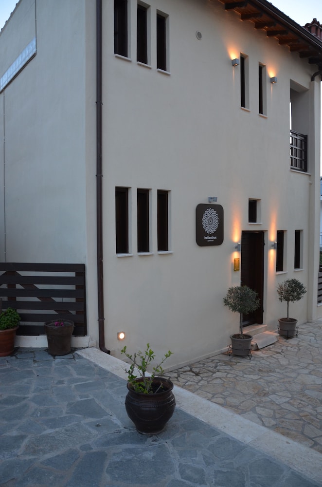 Helianthus Guesthouse