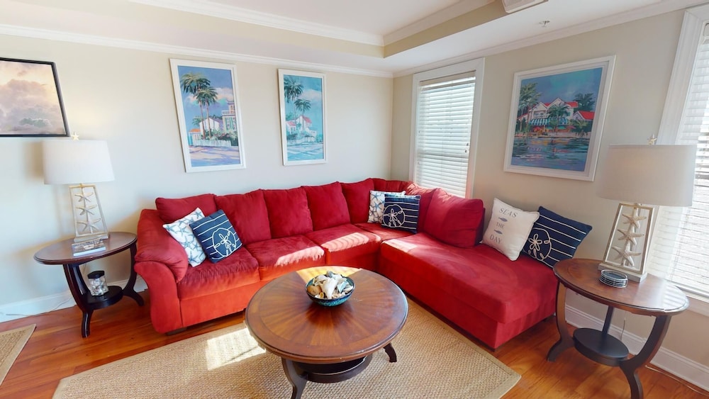 Pelican Landing 302 by Tybee Vacation Rentals