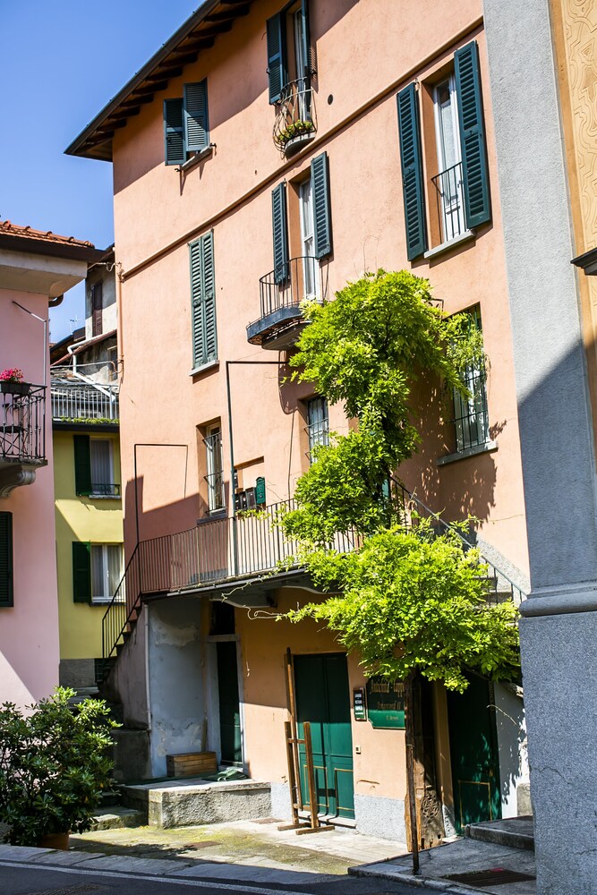 Renzo e Lucia view 4