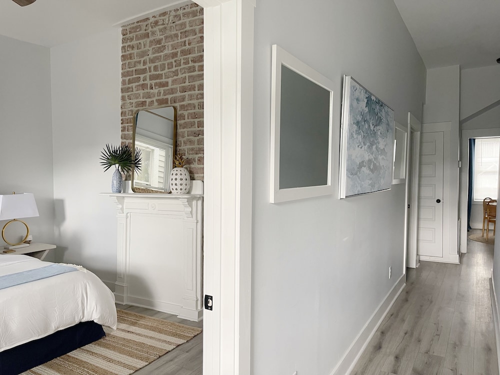 Stylish 1900s Renovated Apartments