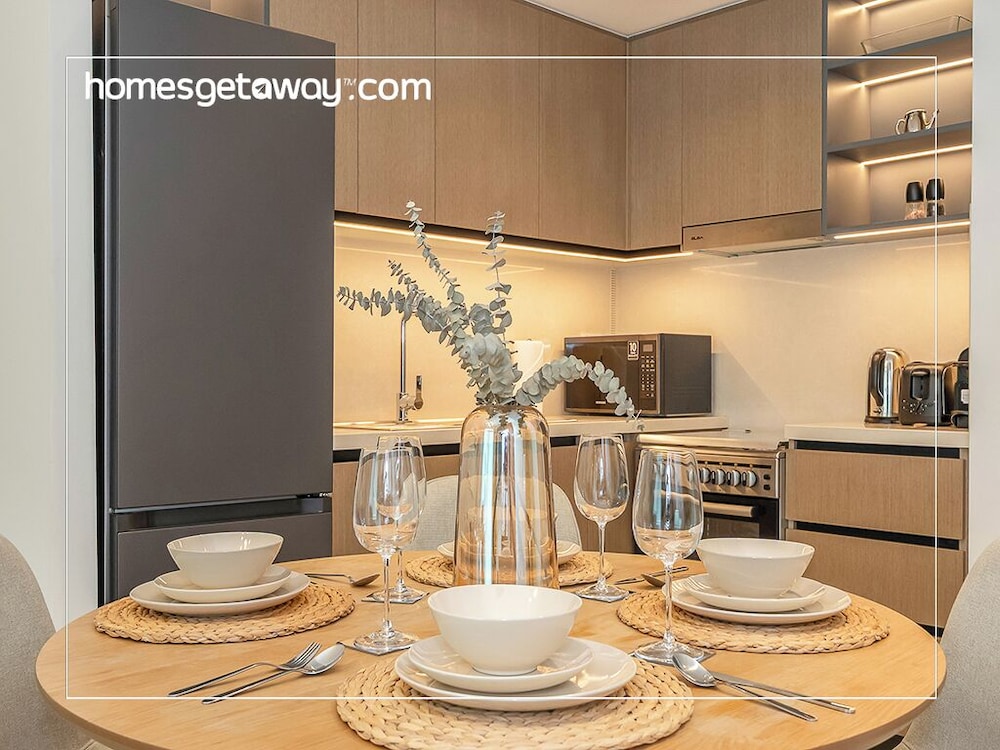Chic 1BR Burj Crown Boulevard View