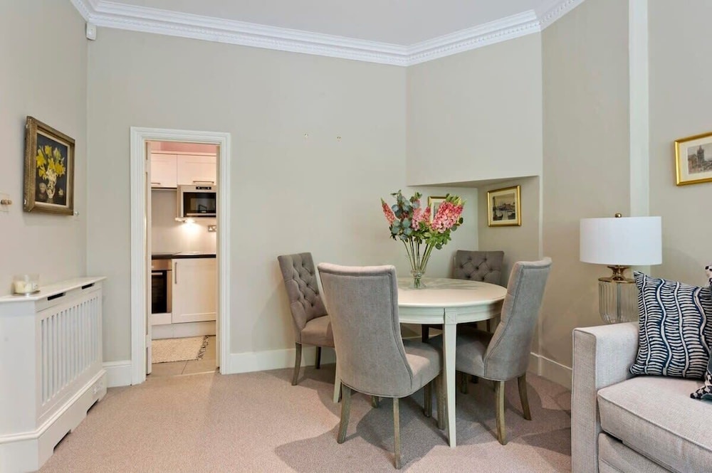 Studio Flat With Garden Access, Holland Park