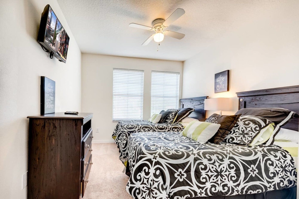 Amazing Townhome Villa at Bella Vida Resort With Private Pool Near Disney - Image 3