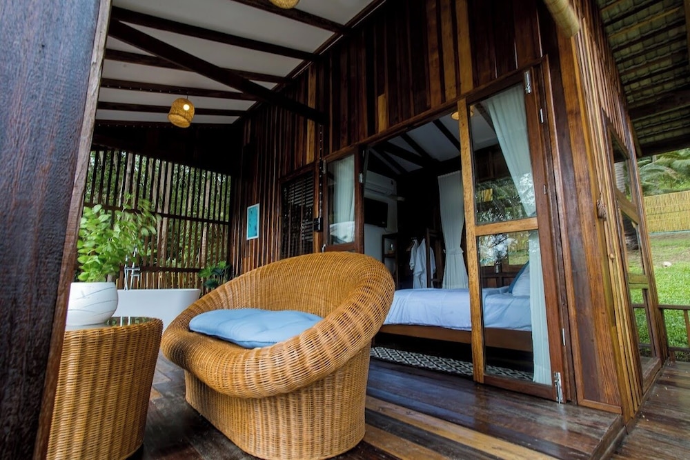 Baan Lhong View Lay