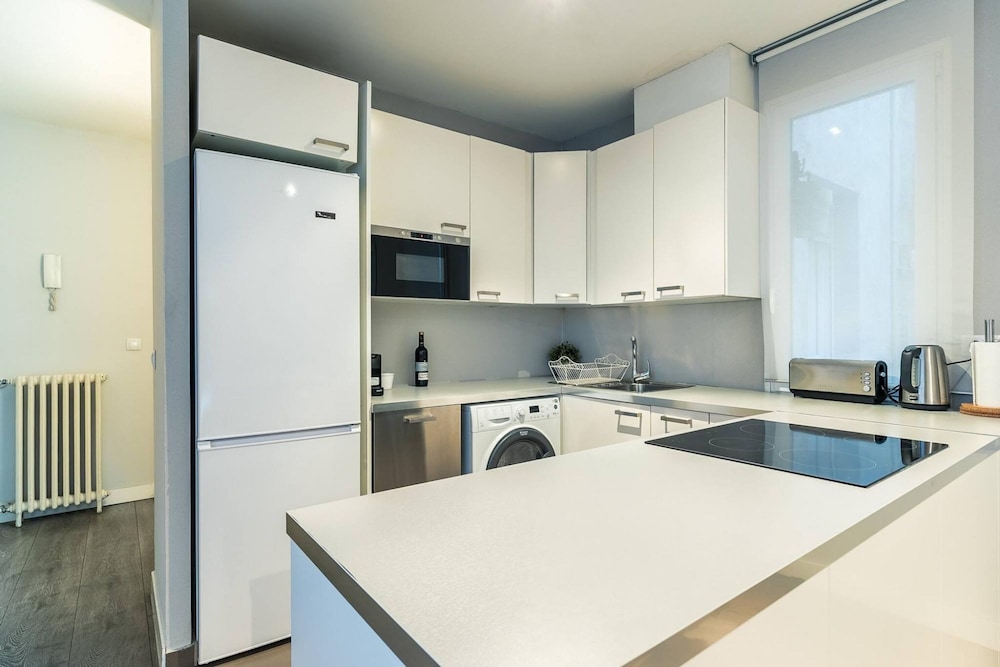 Mm26 I 4C in Madrid With 2 Bedrooms and 2 Bathrooms