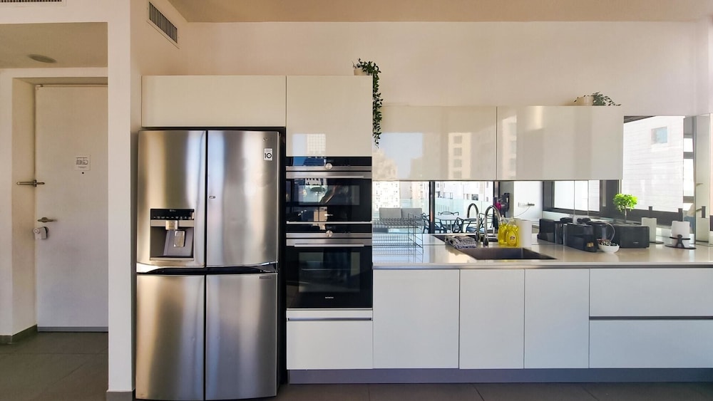 Hayarkon Royal in Tel Aviv-yafo