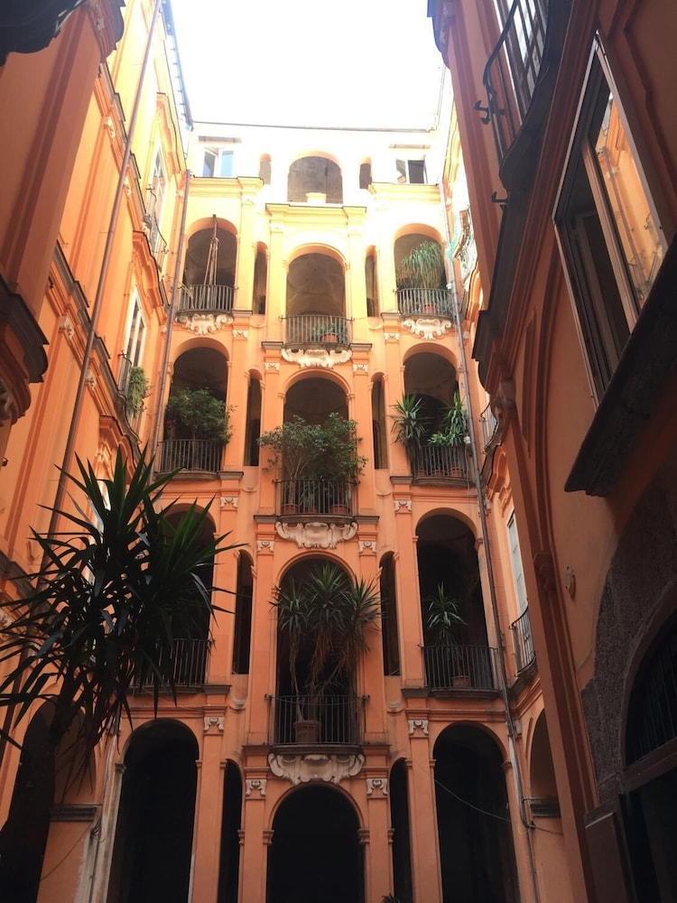 RG House Napoli