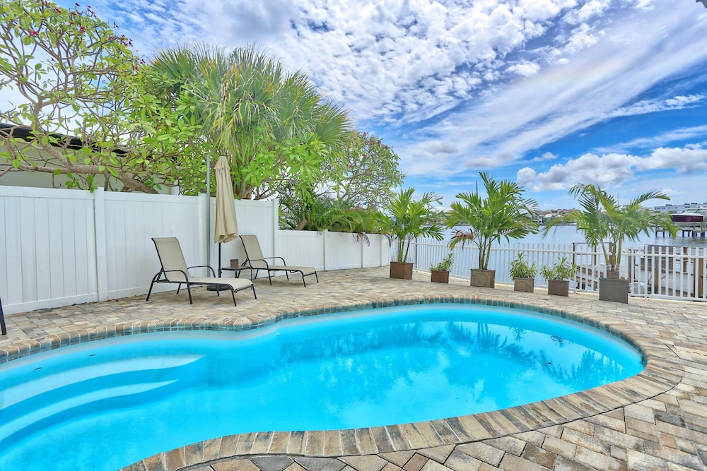 Villa At Bahia Shores-4br