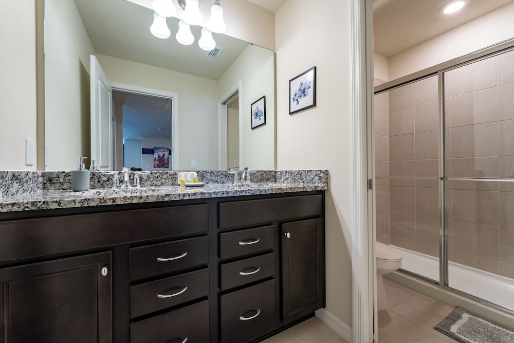 Discover Your Perfect Getaway 8BR Wonder