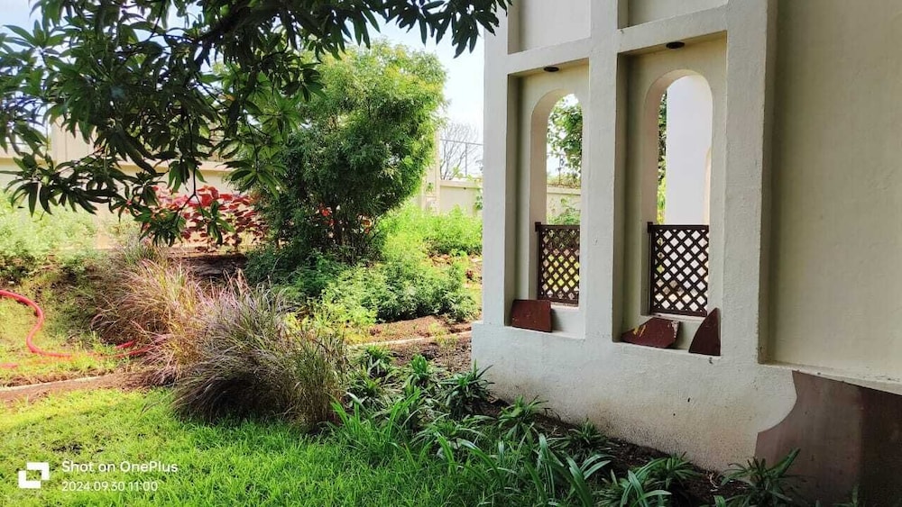 Le Casa Lion Resort - A Premium Resort In Sasan Gir