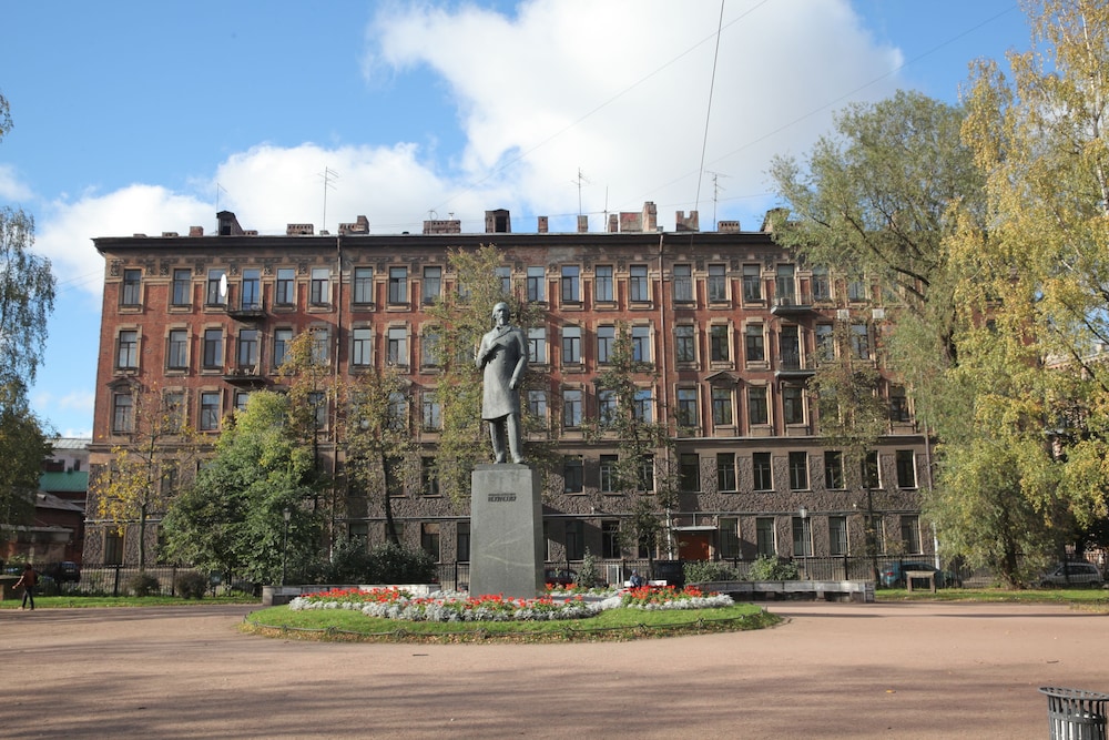 Mogol Apartments