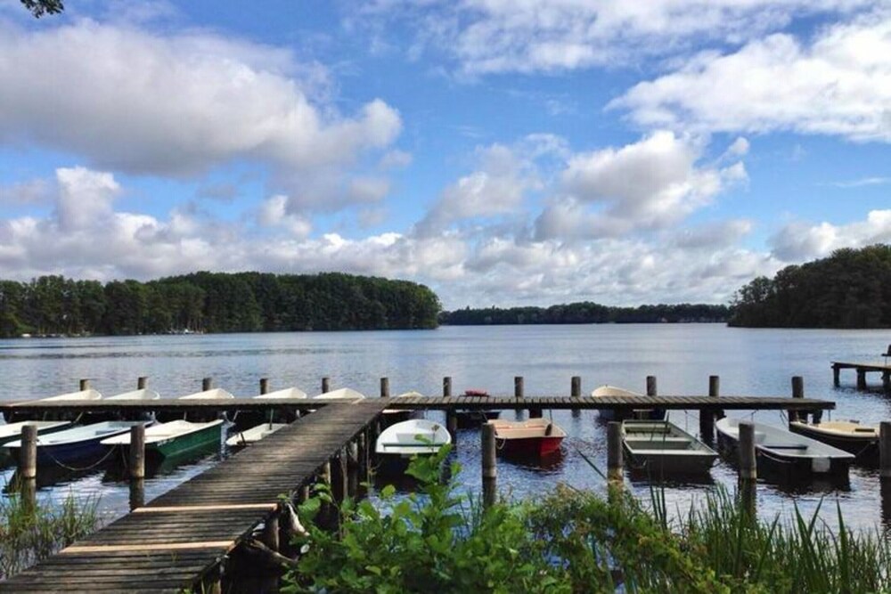 Holiday Home Seeblick With Sauna on Lake Dummer, Dummer