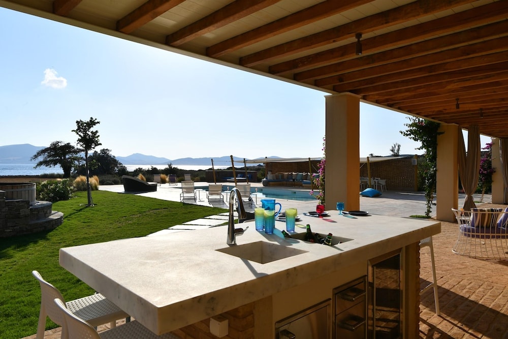Luxury Villa Aristea on the sea